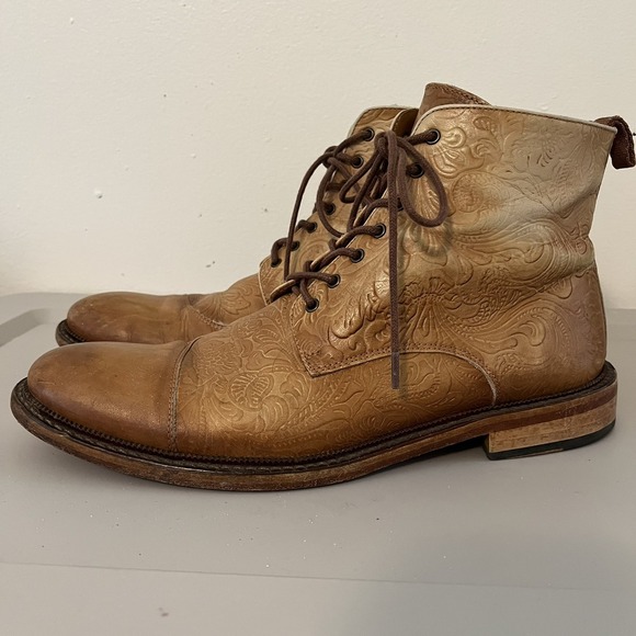 Taft Boots Mens Size 9 Floral Embossed Tooled Honey Leather Handcrafted Spain - Picture 1 of 9